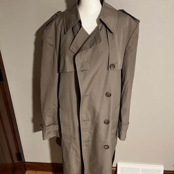 Classic Vintage London Fog Men's Khaki Coat, 42 Long - Timeless All EVC - Picture 12 of 16